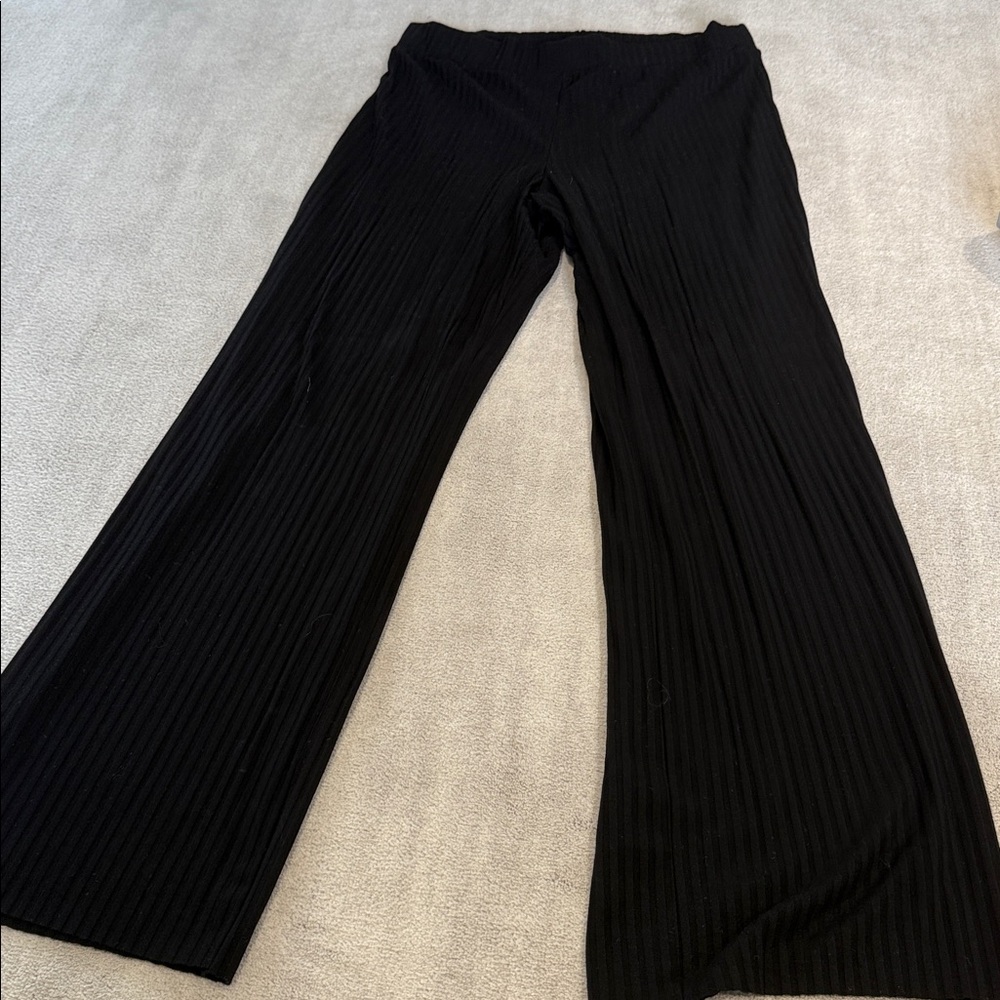 Splendid Black Wide-Leg Pants - Ribbed lounge pants